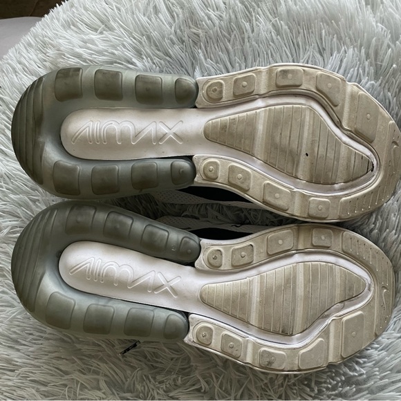 Nike Air Max 270 Floral LIMITED ADDITIONS! - Picture 6 of 7